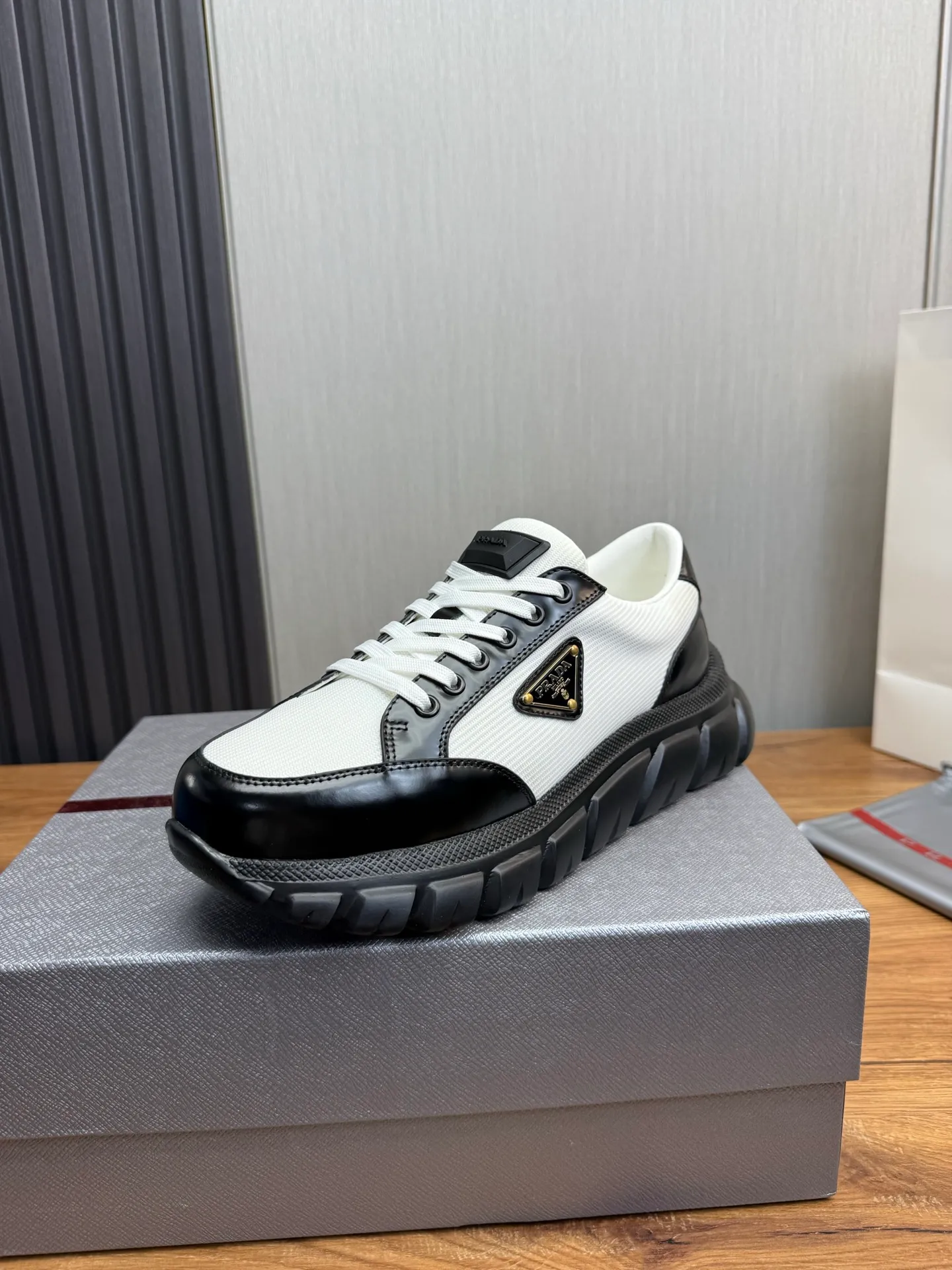 Men's shoes 💰580💰 [PRADA] Popular men's shoes shipped 👏Official website synchronization ⬆️Original cowhide fabric + cowhide lining, 1⃣️:1⃣️reproduction, original sole, 38-45 (45. Customized, non-refundable)